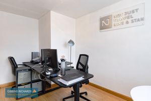 Bedroom- click for photo gallery